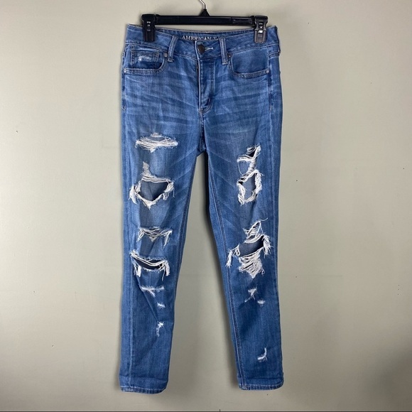 American Eagle: Tomgirl Ripped Distressed Button Fly Denim Jeans Size‎ 0 Regular - Picture 1 of 6